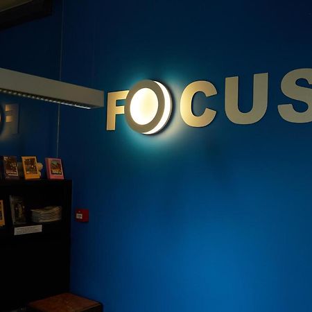 Focus Budget Кортрейк Екстериор снимка